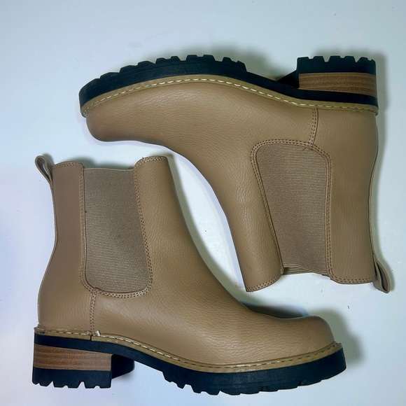 Tan Ankle Boots - Picture 8 of 9